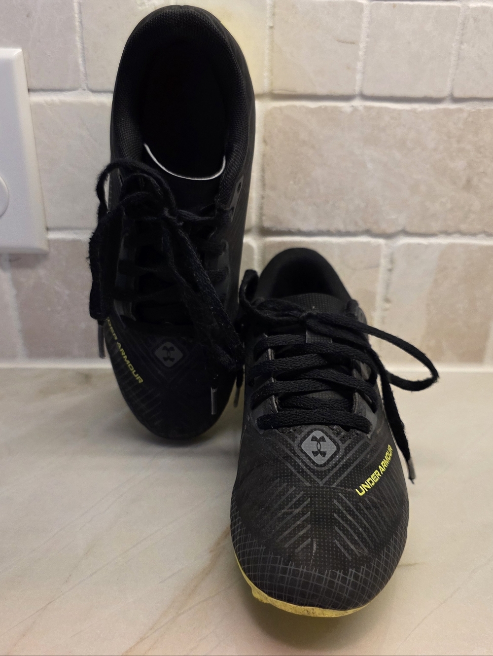 Kids' Under Armour UA Youth Shadow Select 2 FG Soccer Cleats 2Y